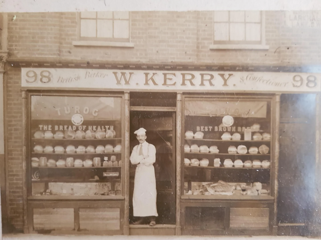 Large Vintage Retail Display Rack, Federal Bread Display Shelf, Tiered –  Scout and Forge, image size:1080x810