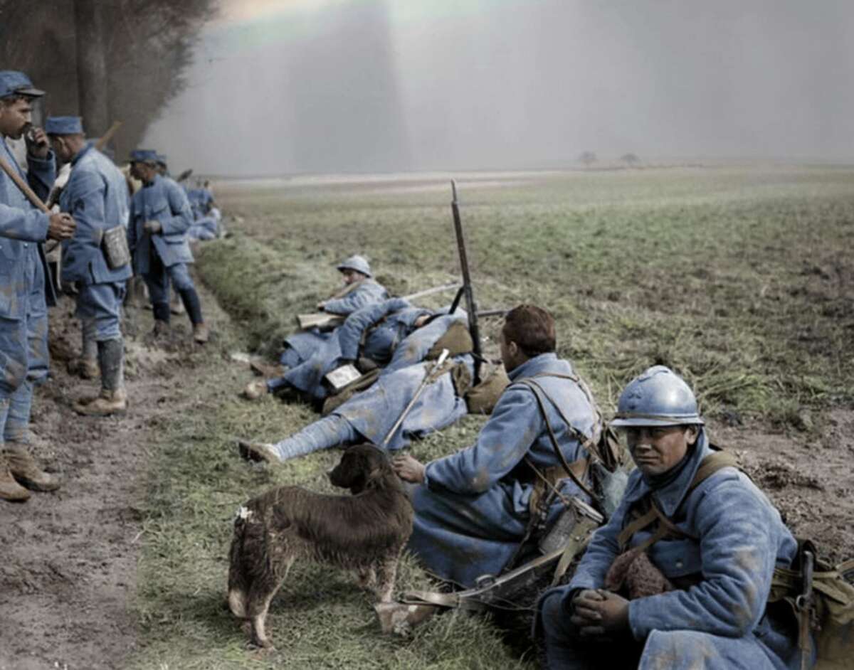 20 Colorized Vintage Photos That Capture World War I