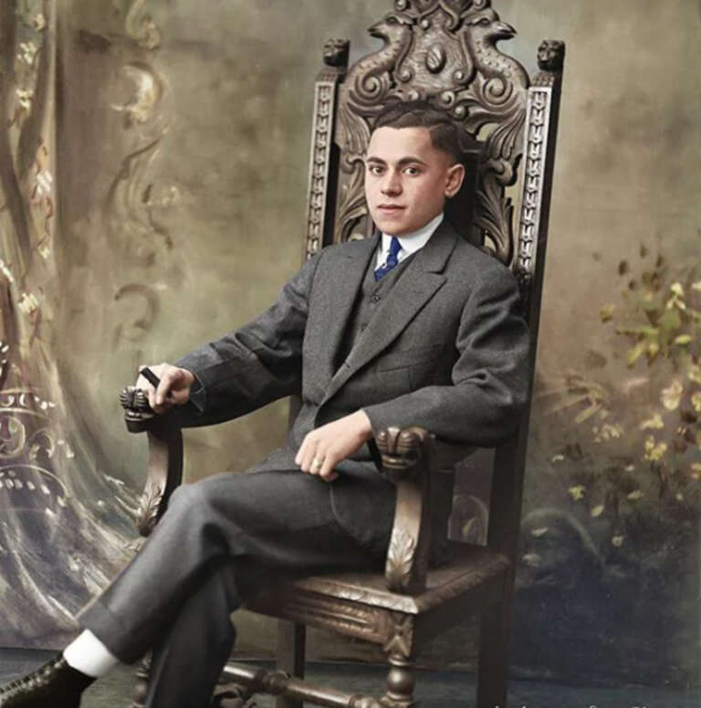 15 Colorized Photos That Capture the Wild Side of the 1920s