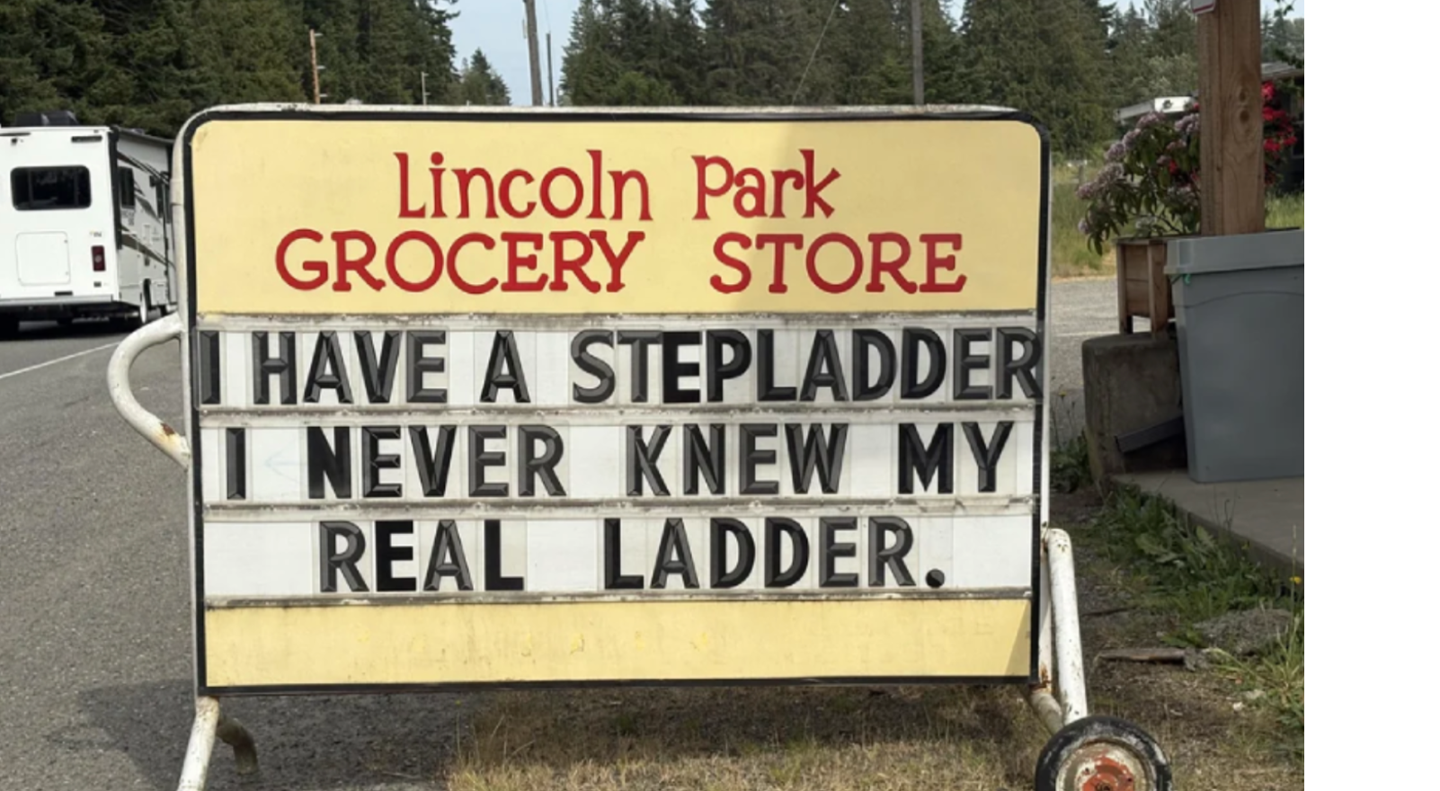 25 Silly Signs That Deserve a Raise