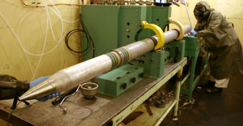 16 Dangerous Weapons That Were Banned From Warfare