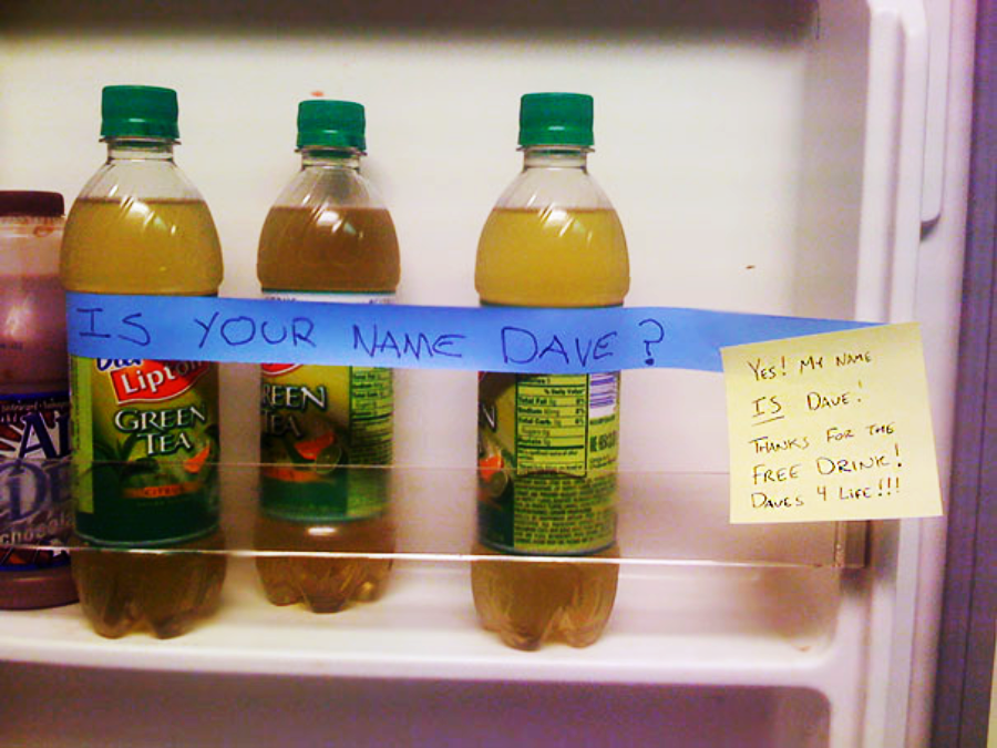 Three bottles of green tea in a fridge with a note saying, "IS YOUR NAME DAVE?" Another note replies, "Yes! My name IS Dave. Thanks for the free drink! Daves 4 Life!!!