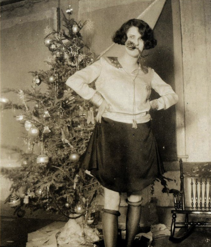 20 Vintage Photos That Embody Flapper Culture (1920s–1930s)