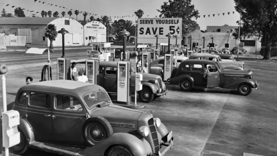vintage-photos-gas-stations-1950s-1970s
