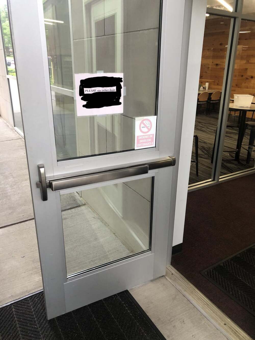 Please use other door sign ignored