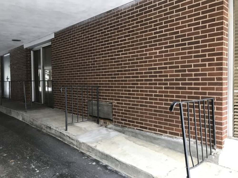 A Handrail That Suddenly Stops
