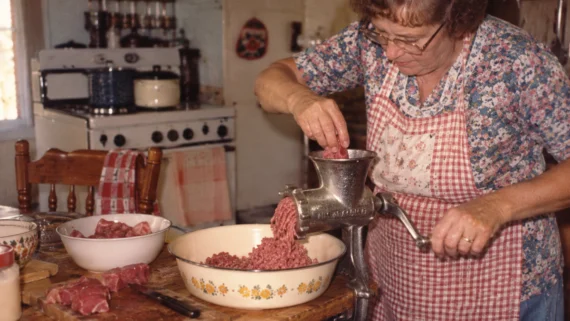 old-kitchen-gadgets-before-digital-appliances