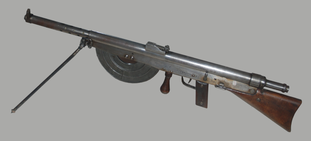 A Chauchat light machine gun with a crescent-shaped magazine, wooden stock, and a deployed bipod.